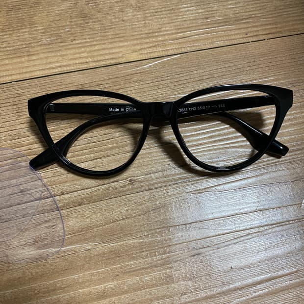 캣아이 캣츠아이 안경테