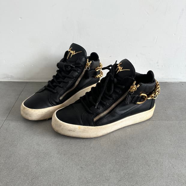 쥬세페자노티 오피움 블랙 체인 하이탑 스니커즈