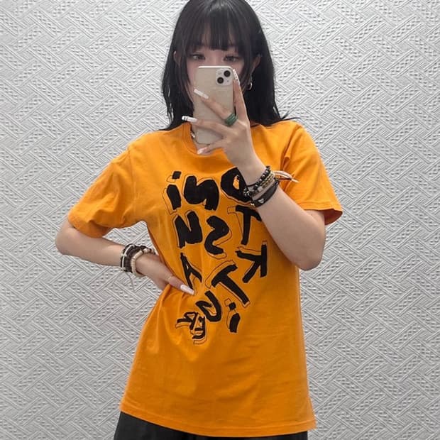 오니츠카 타이거 올드스쿨 스트릿 펑크 오렌지 반팔티 95 C10781