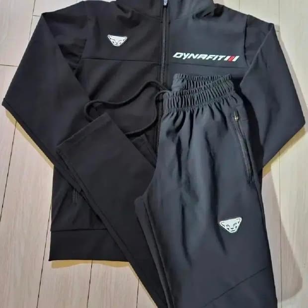 다이나핏 블랙 기모트레이닝복 세트