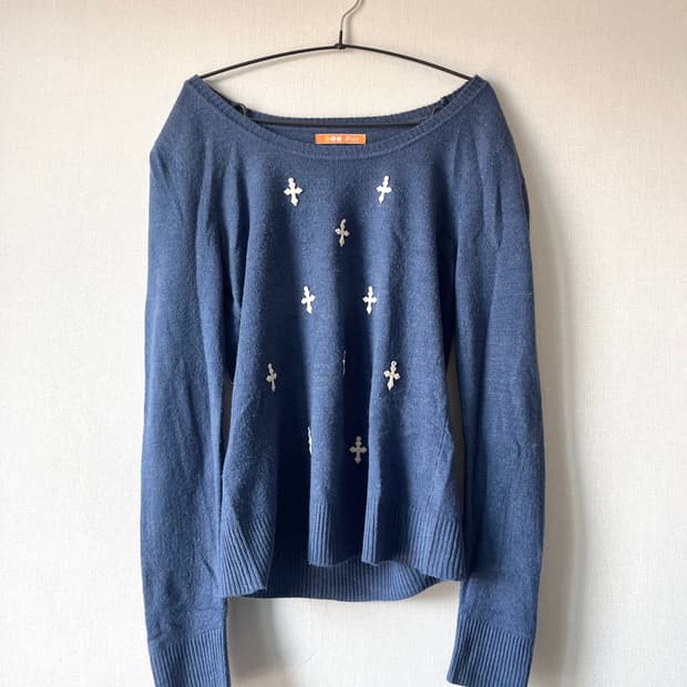 FINT 크로스 니트