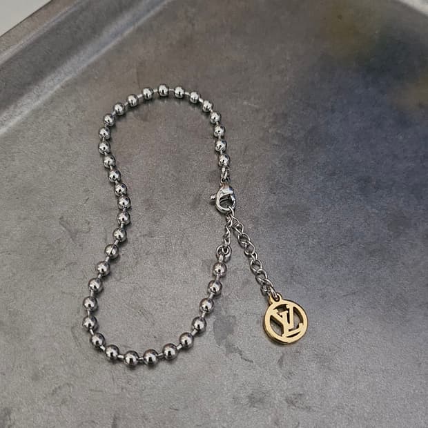 82 루이비통 정품 빈티지 업사이클링 팔찌 써지컬