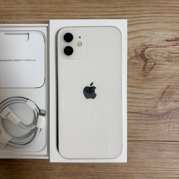 아이폰 12 (128GB 화이트)