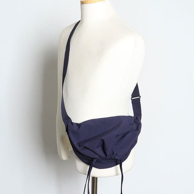 UNIQLO U Drawstring Cross Bag S