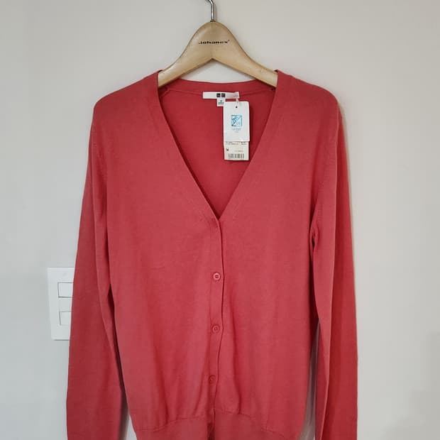 (새상품) 유니클로 UV 컷 V넥 가디건 M 택있음