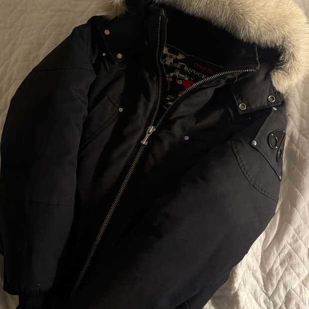 무스너클 발리스틱 봄버 패딩 화이트퍼