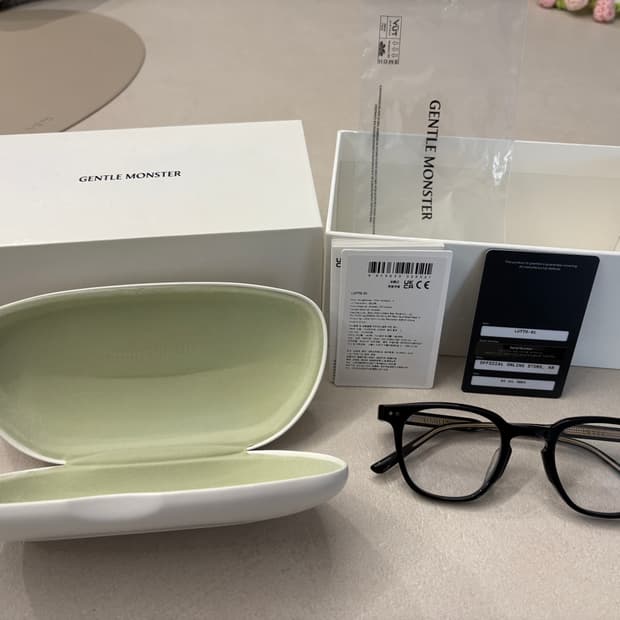 젠틀몬스터 루소01 안경