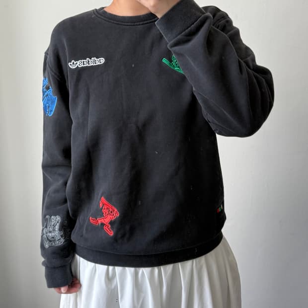 [L] 아디다스 디즈니 맨투맨