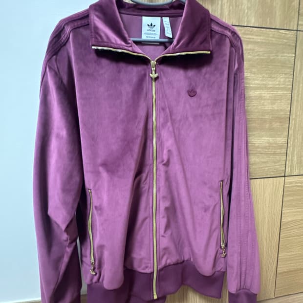 아디다스 벨벳 트랙탑 퍼플
