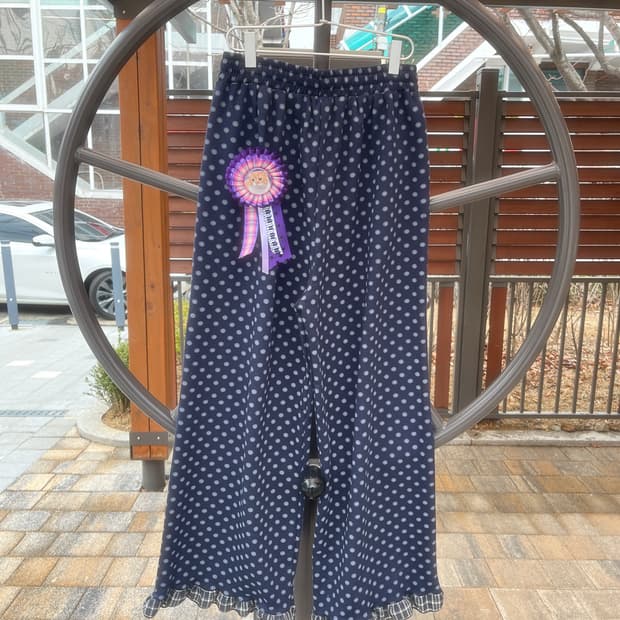 네이비 도트 프릴 바지 + 냥 로제트 세트 🐱