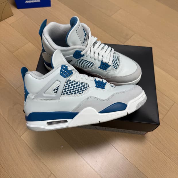 조던 4 인더스트리얼 밀리터리 블루