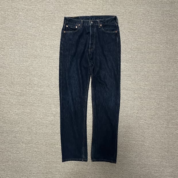 LEVI'S 501 90's usa made women jeans