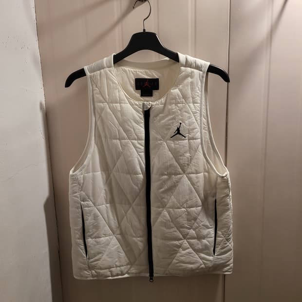 [L]조던 경량 퀼팅 패딩 조끼