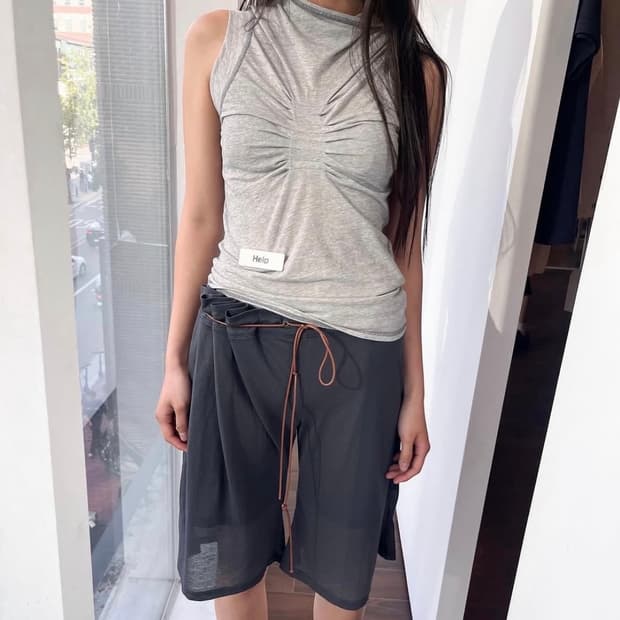 curtain half pants charcoal