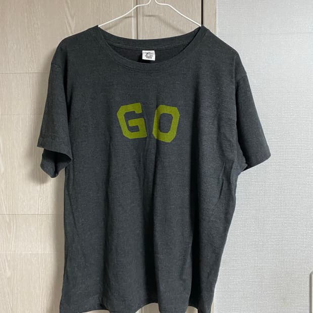 컬렉트피시스 GO 프린팅 반팔 L 팝니다
