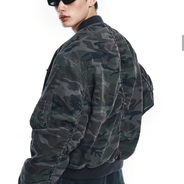 이지노이지 카모 봄버자켓