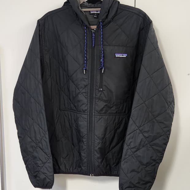 파타고니아 다이아몬드 퀼티드 인슐레이트 봄버 후드 자켓 S