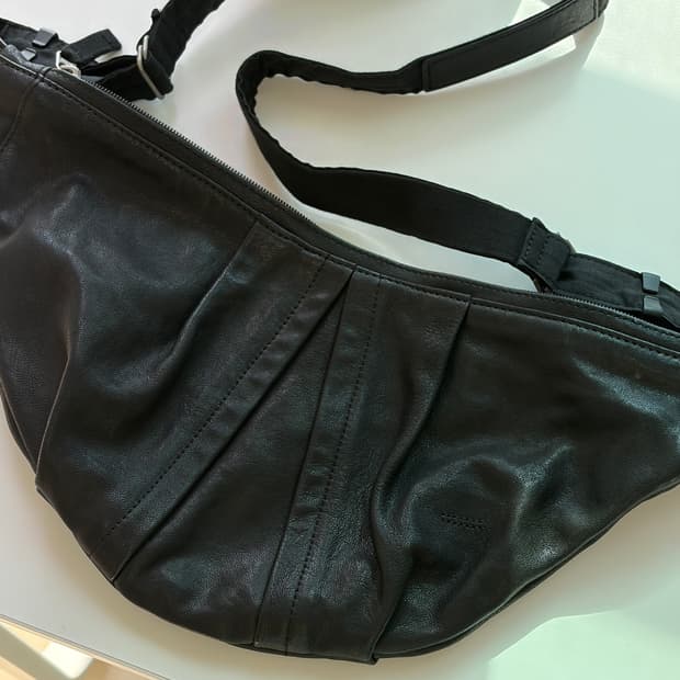 폴리테루 월스와일무브먼트 레더 카프백