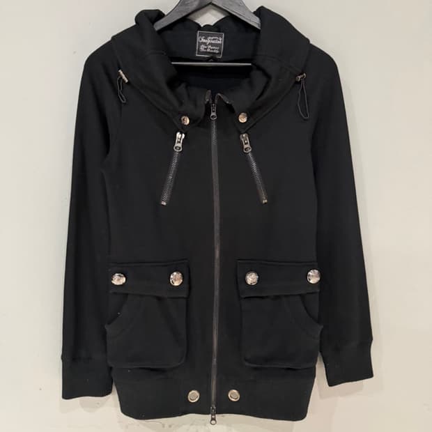 High-neck detail zip-up