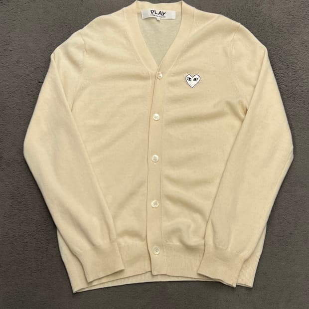 꼼데가르송 아이보리 가디건 처분 