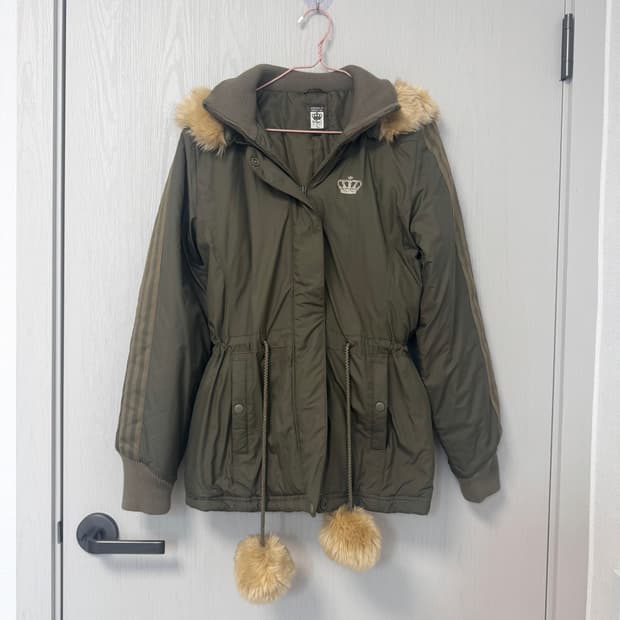 (32) 아디다스 y2k 폼폼 퍼 후드 자켓