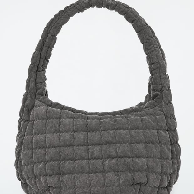 코스 cos 퀄티드 오버사이즈 크로스바디백 데님