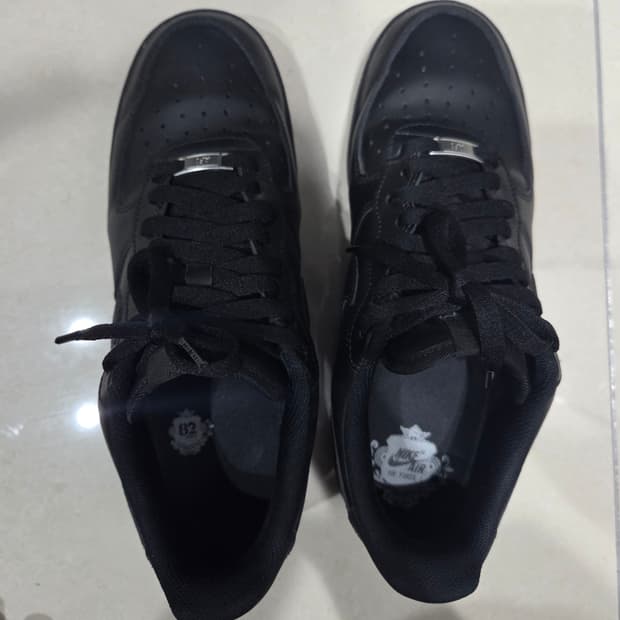 나이키 에어포스 1 07 로우 트리플블랙 280 CW2288-001