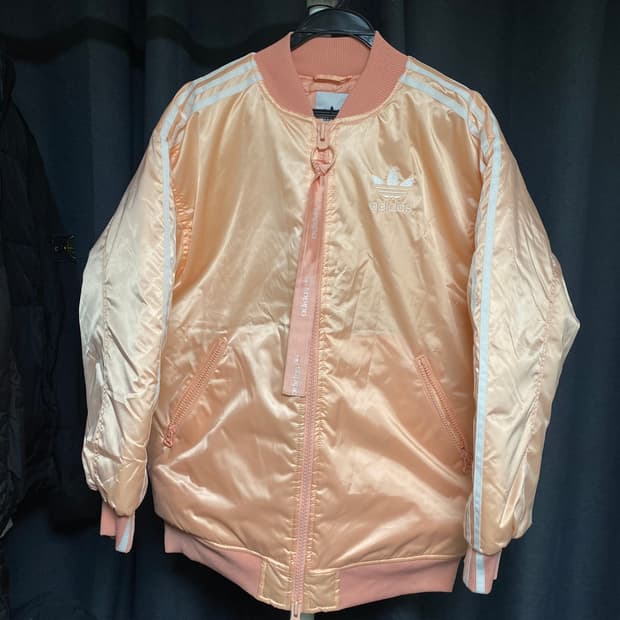 아디다스 롱 봄버 자켓 핑크 XS