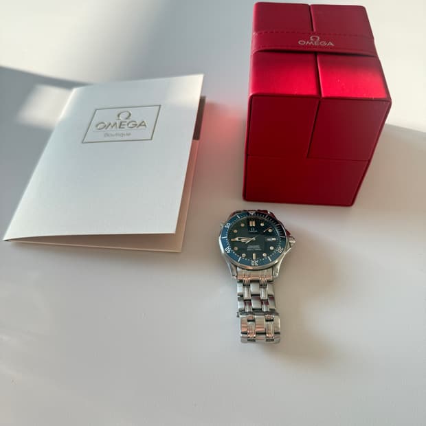 오매가 씨마스터300 1세대 골든아이 2541.80 41mm 쿼츠