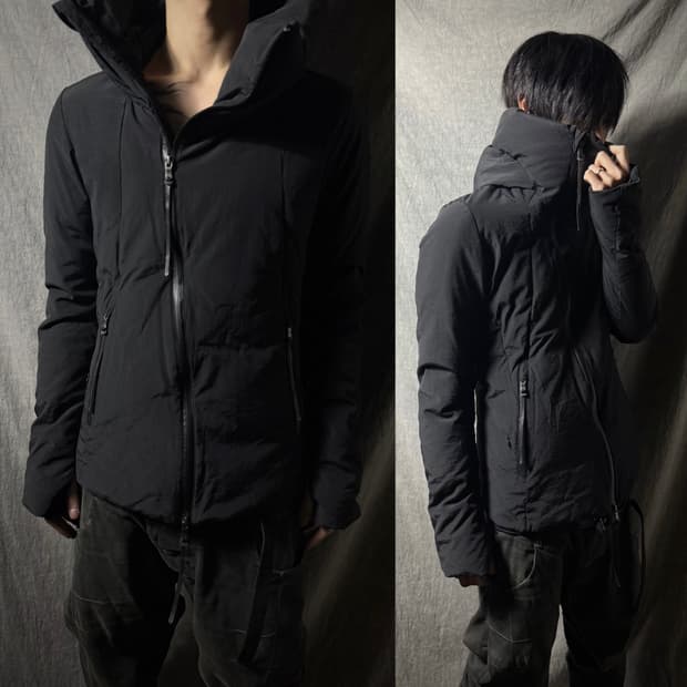 The Viridi-anne Asymmetric Down Jacket