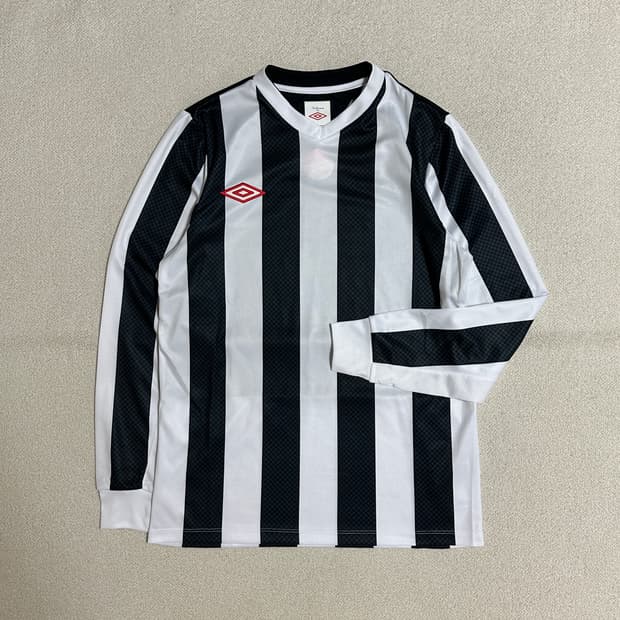 (택있음) 엄브로 스트라이프 롱슬리브 져지