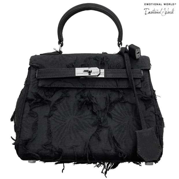 이모셔널 월드 (Emotional World)