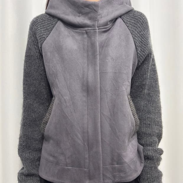 (구해요) 이런 비슷한 자켓 있으시면 메세지 남겨주세요!! ㅠㅠ