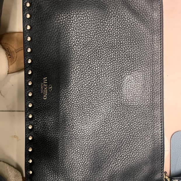 발렌티노 가라바니 락스터드 클러치백