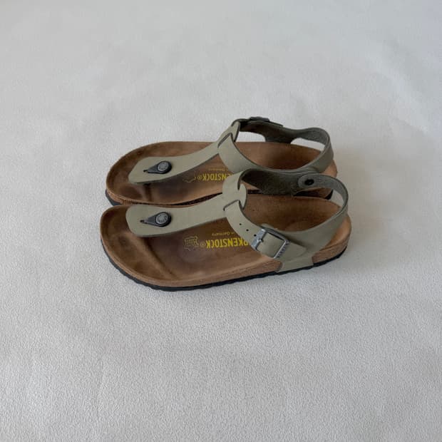[245]버켄스탁(Birkenstock) 쪼리 샌들