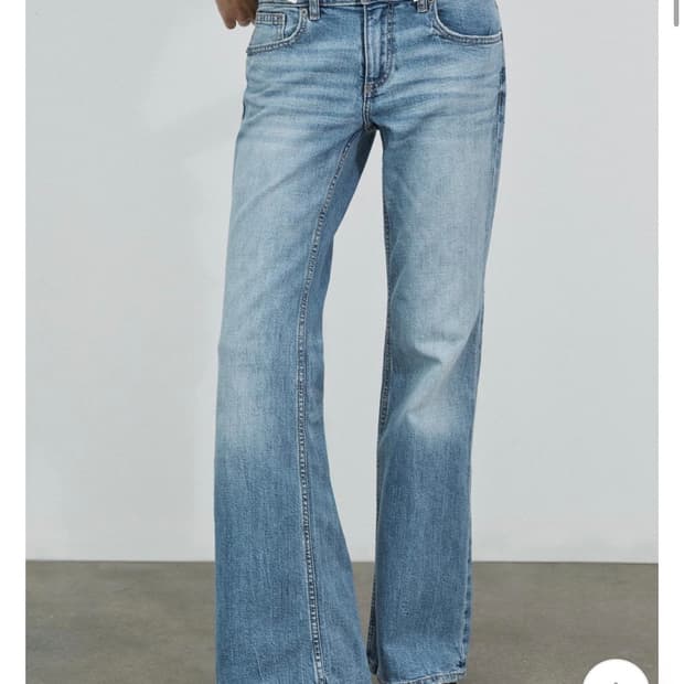 자라 로우라이즈 부츠컷팬츠 