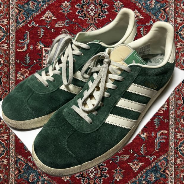 Gazelle green suade