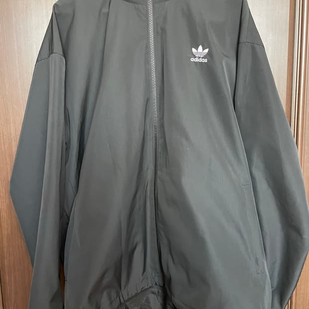 아디다스 바람막이 XL