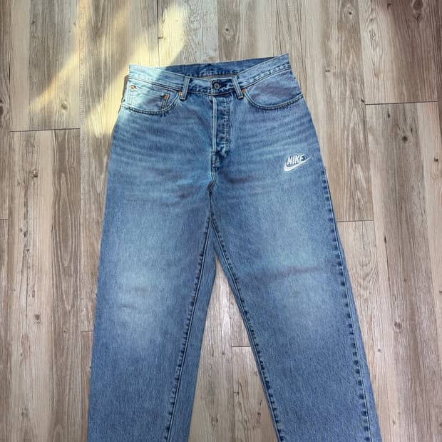 리바이스 나이키 콜라보 데님 팬츠