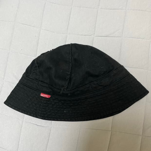 더블탭스 버킷햇 블랙