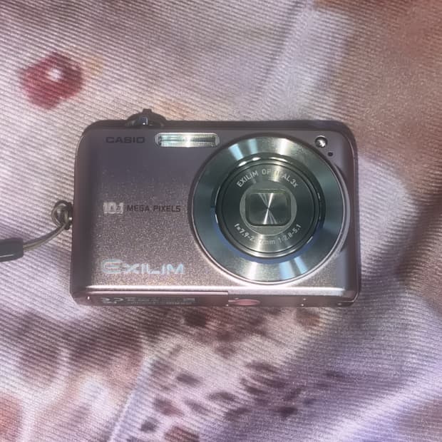 카시오 엑슬림z1080 디카 핑크(작례o)