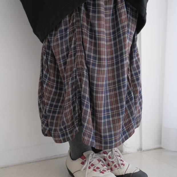 00s check shirring long skirt
