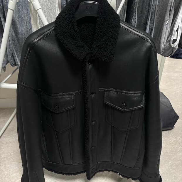 준지 트러커 무스탕