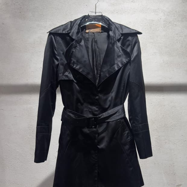 존 갈리아노 15FW 블랙 실크 벨티드 트렌치 코트