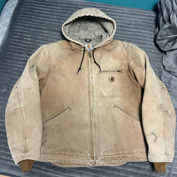 칼하트 시에라자켓