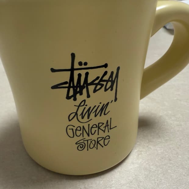 스투시 리빙 머그컵