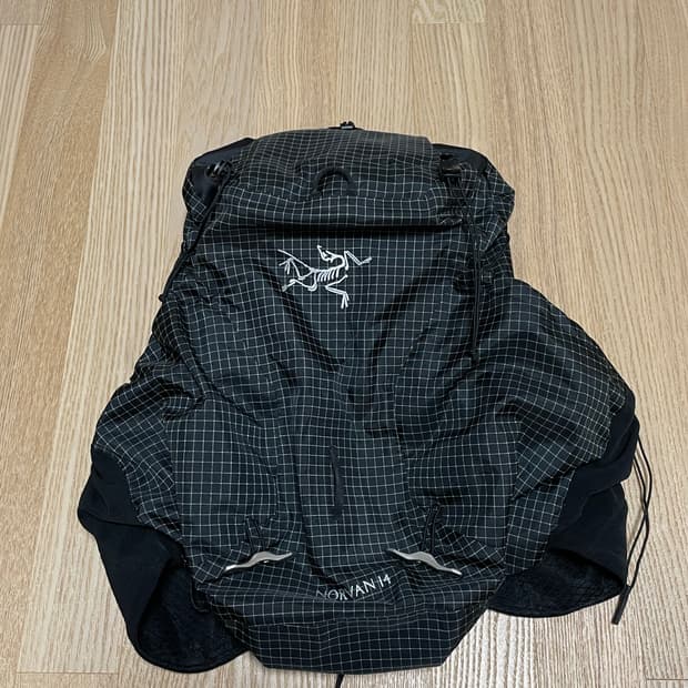 아크테릭스 노반14(M size)