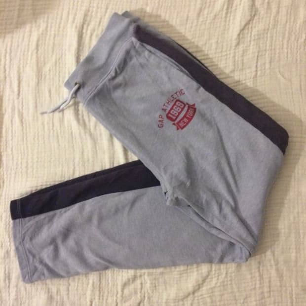 GAP capri sweatpants