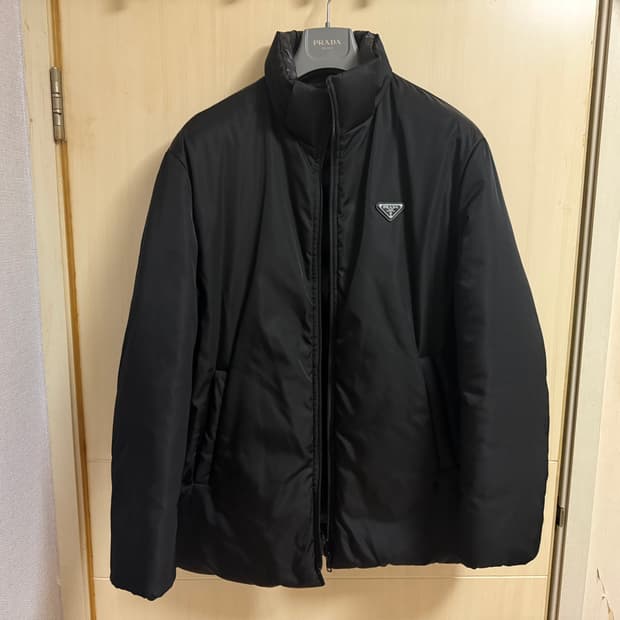 프라다 리버시블 패딩 자켓