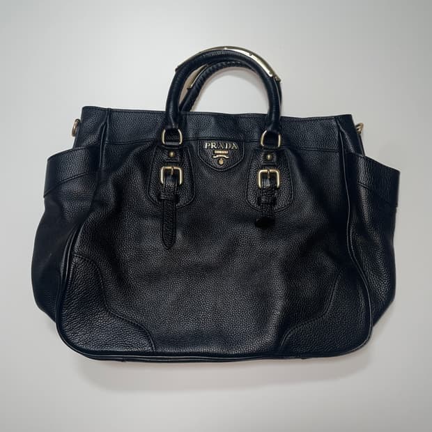 프라다 블랙 카프레더 토트백